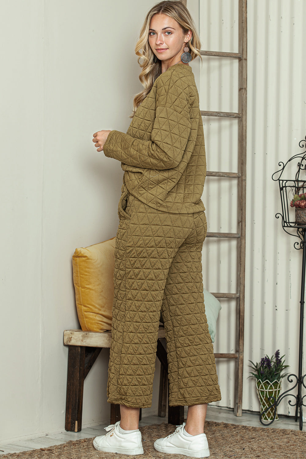 Green Solid Color Quilted Long Sleeve Top and Wide Leg Pants Set