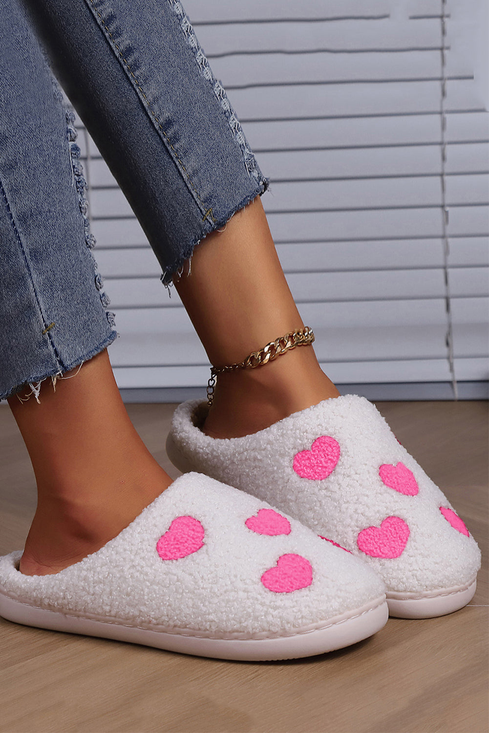 Pink Heart Pattern Fuzzy Winter Slippers