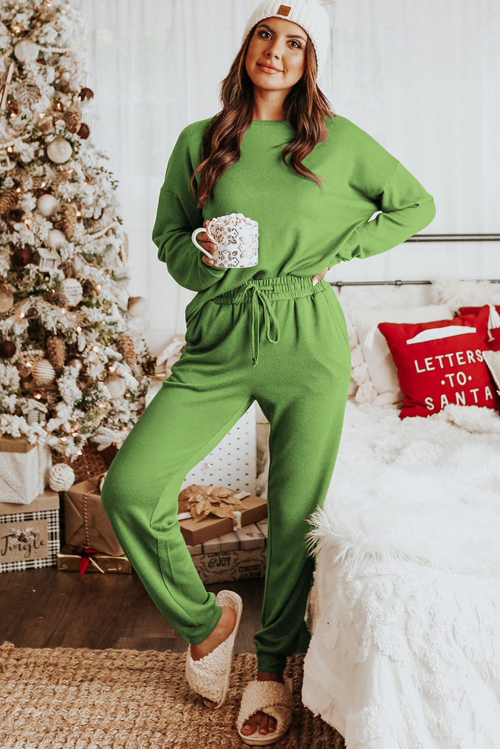 Spinach Green Long Sleeve Pullover & Jogger Pants Lounge Set