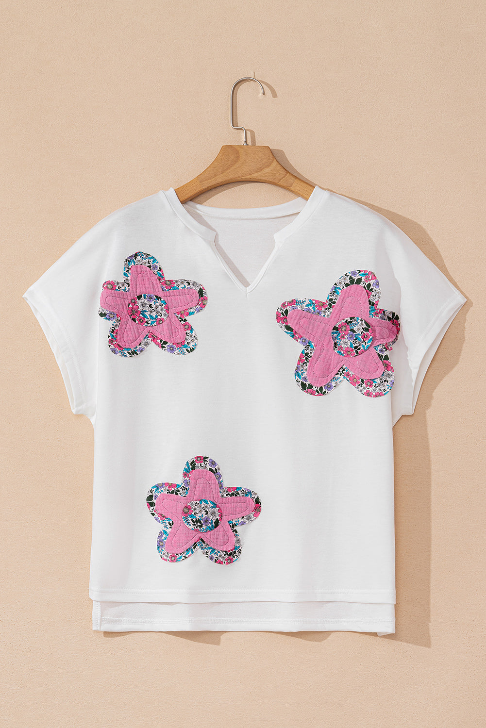 White Cute Floral Patch V-Neck Short Sleeve T-Shirt