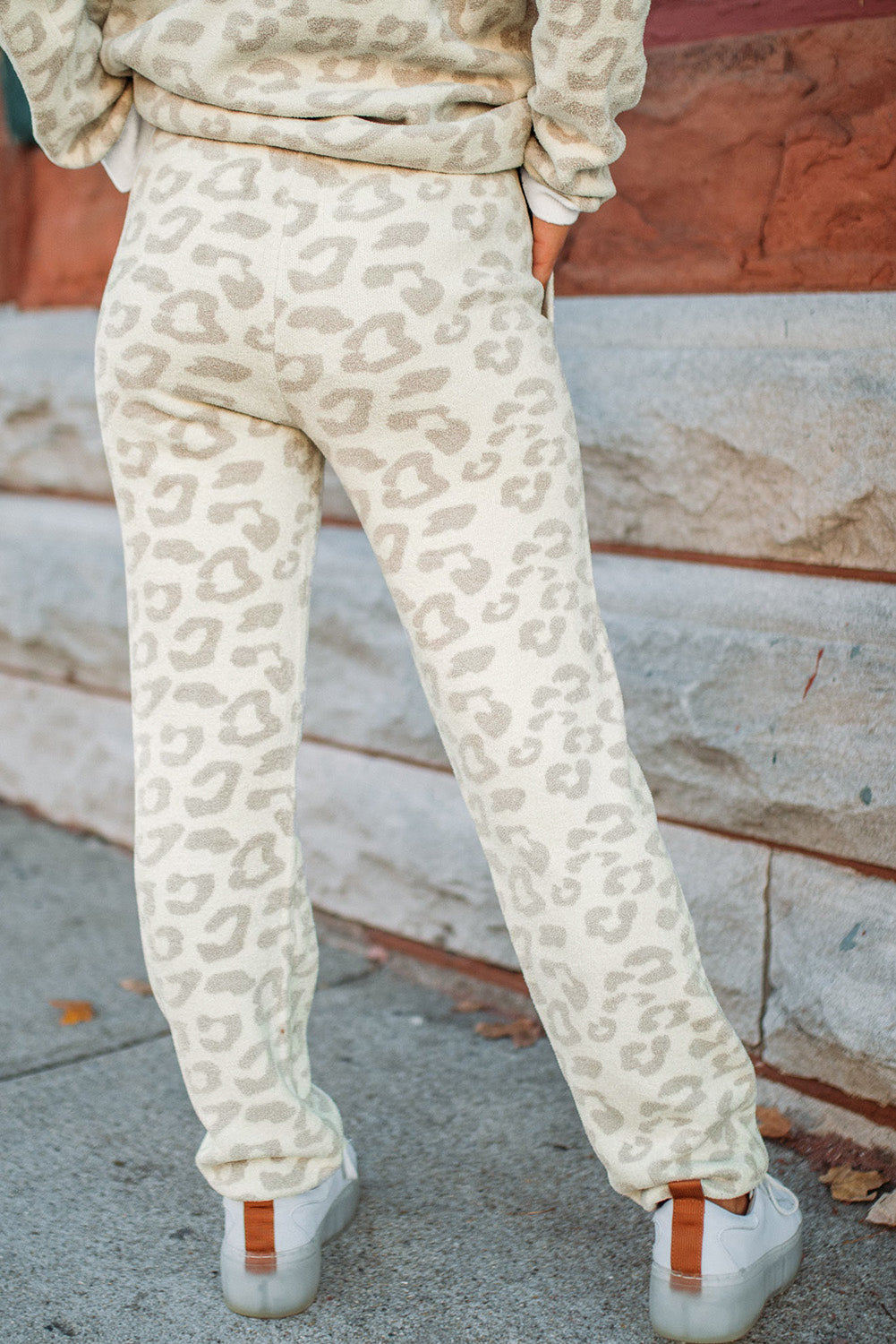 White Leopard Print Pullover and Drawstring Pants Loungewear Set