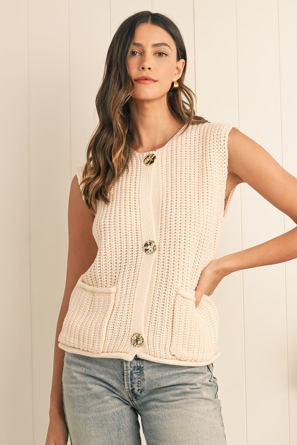 White Solid Textured Knit Side Pockets Buttoned Sweater Vest