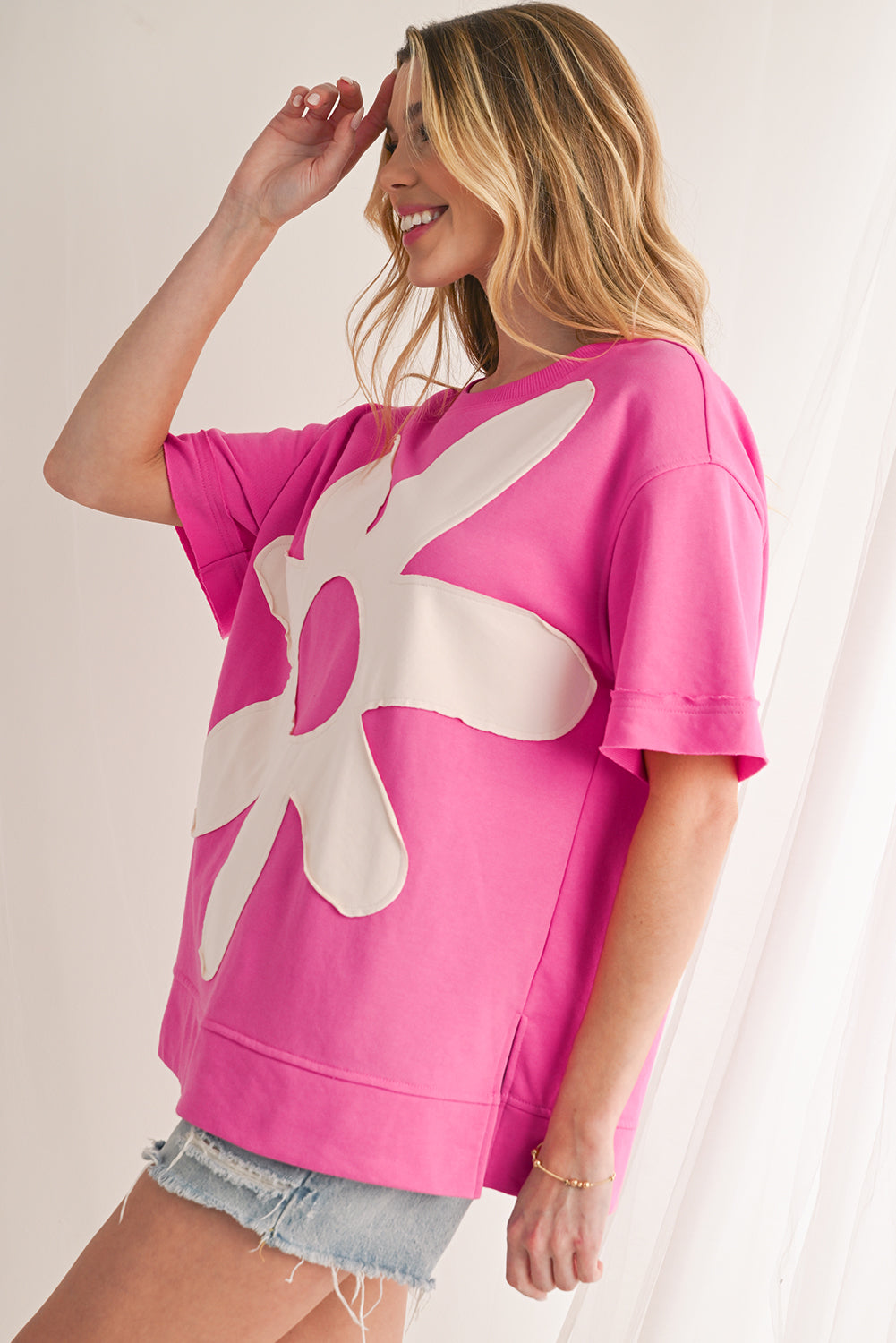 Sachet Pink 60s Flower Applique Slits T-Shirt