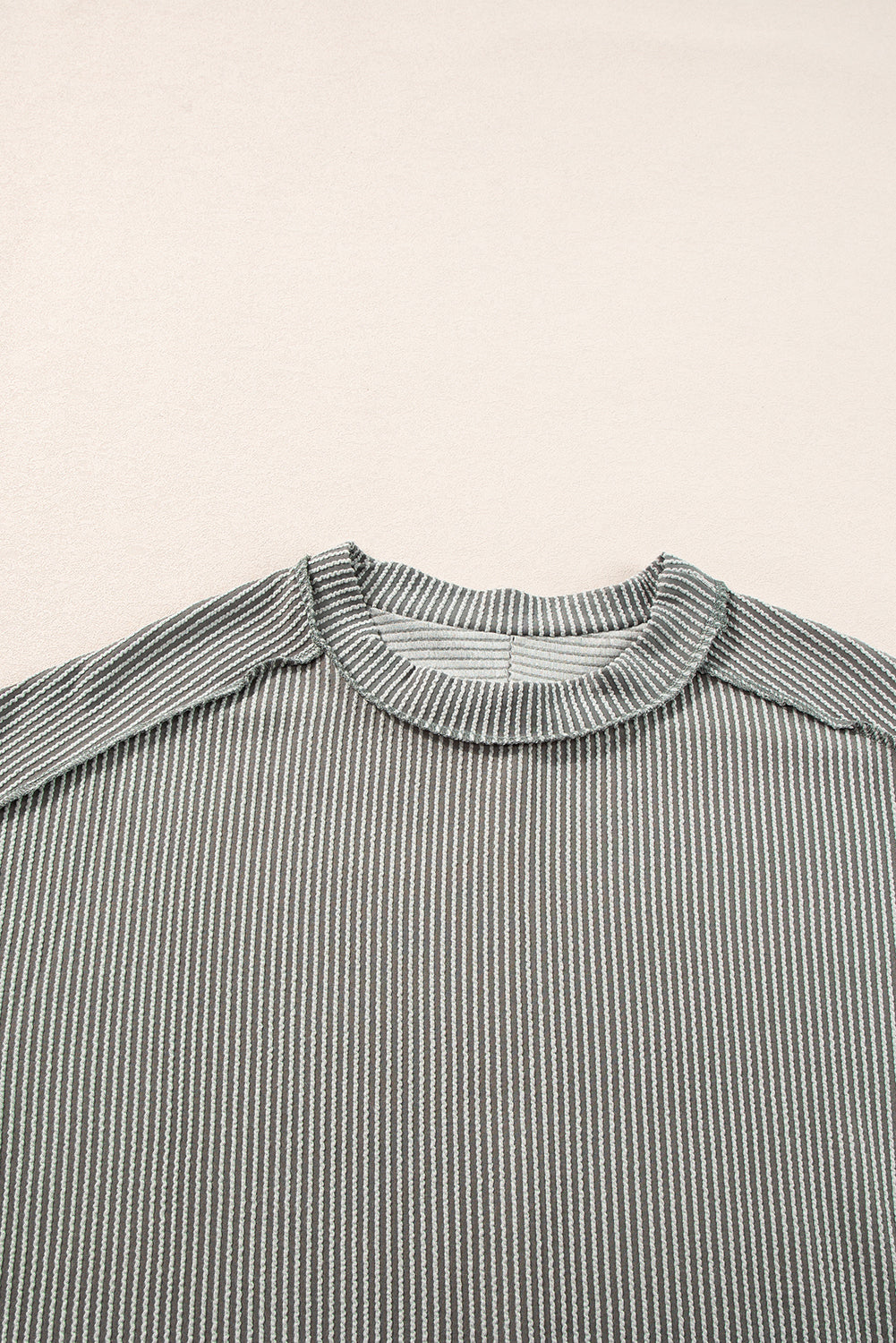 Medium Grey Crinkle Rib Knit Exposed Seam Round Neck T-shirt