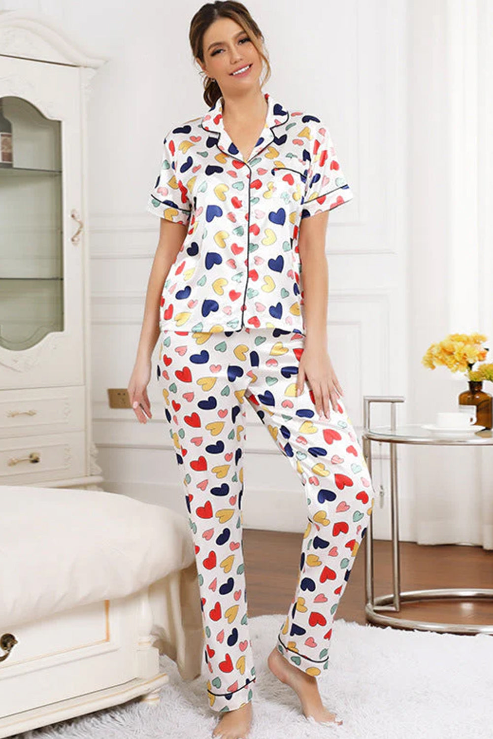 White Heart Graphic Lapel Collar T Shirt And Pant Pajama Set