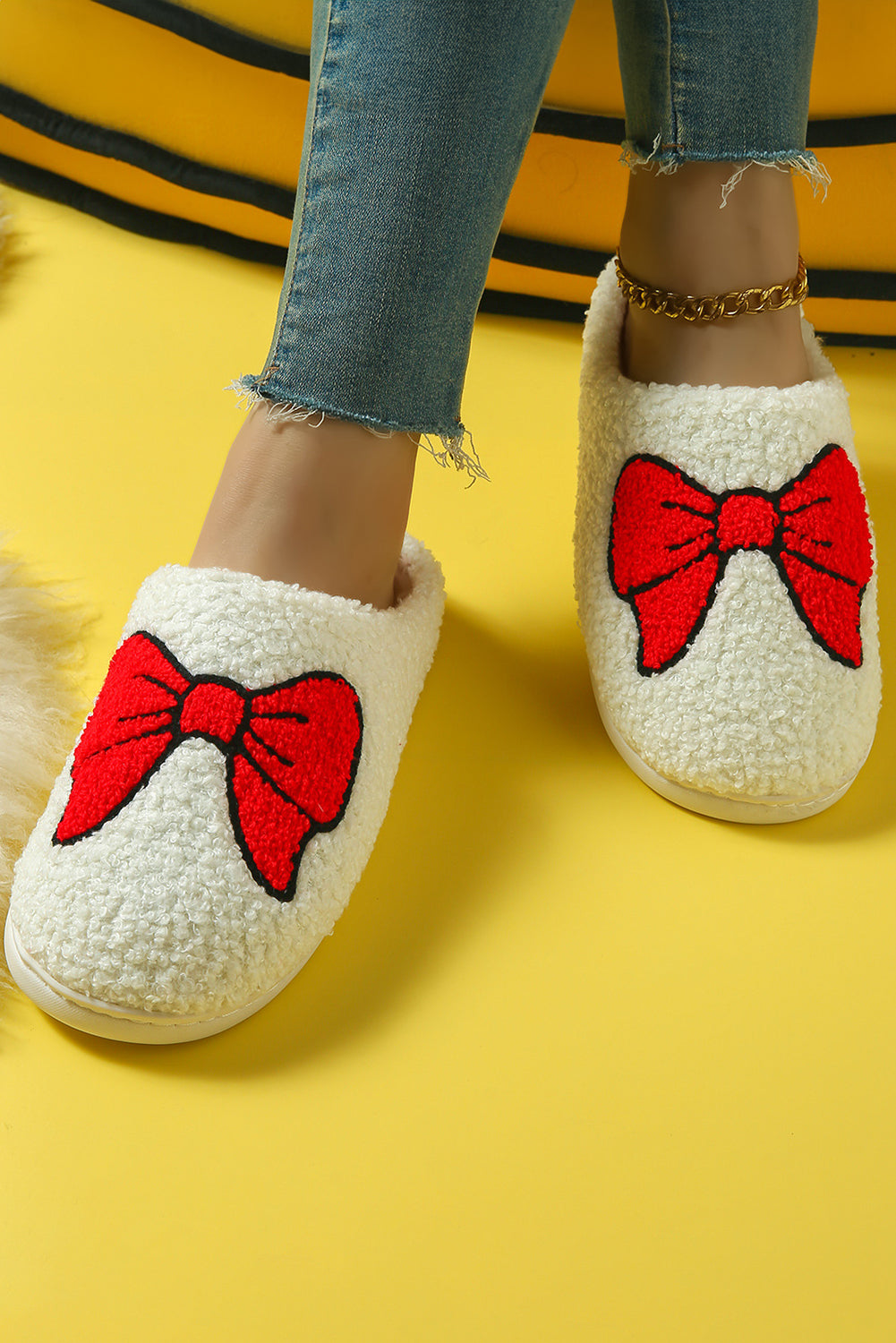 White Sweet Bow Knot Plush Warm Slippers