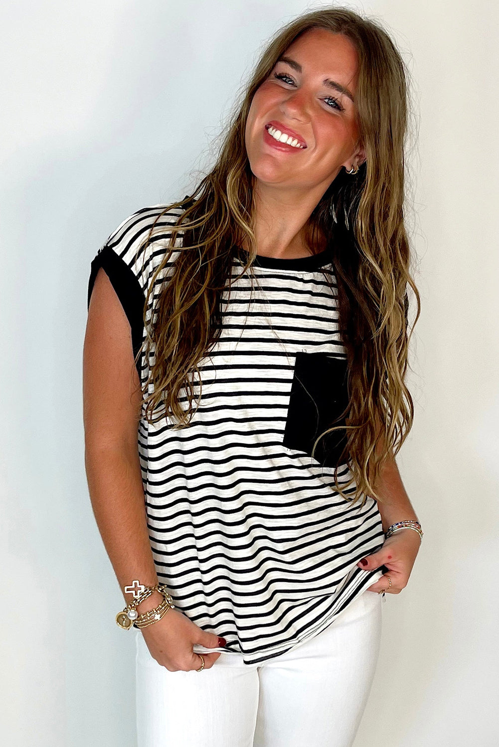 Black Stripe Chest Pocket Patch Round Neck Sleeveless Tee