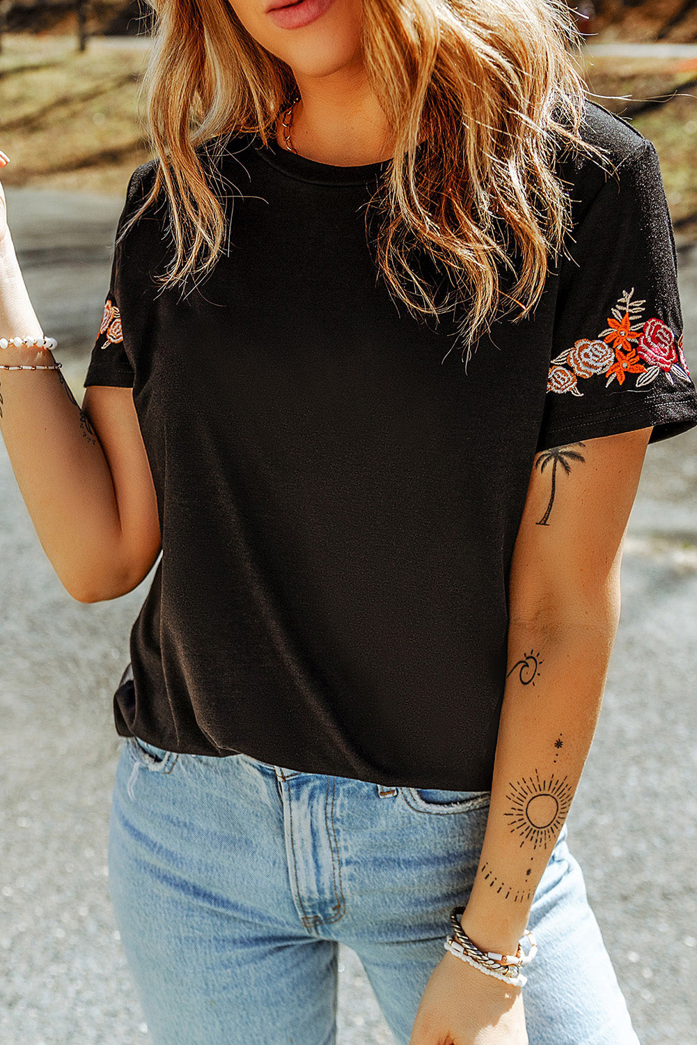 Black Casual Floral Embroidered Round Neck T Shirt